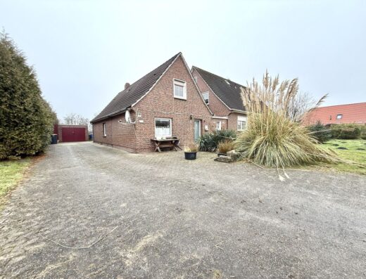 Großes Mehrfamilienhaus in Berumbur!