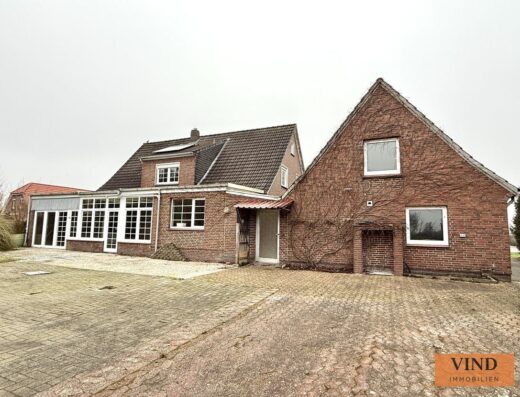 Großes Mehrfamilienhaus in Berumbur!