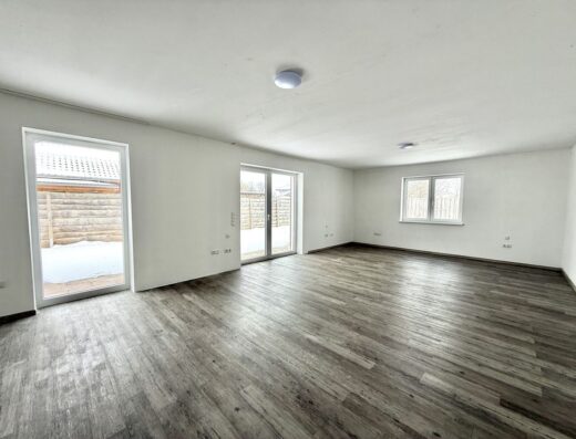 Großzügiges Einfamilienhaus mit großem Grundstück in Jade! Bezugsfrei