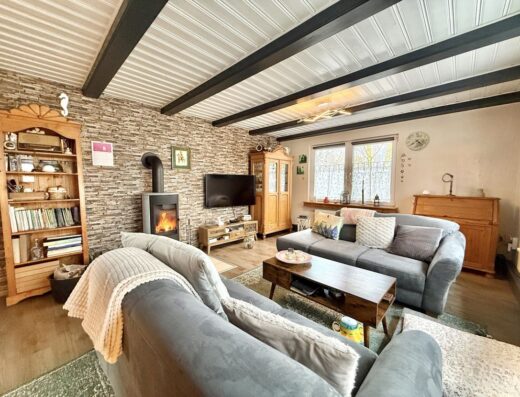 Mit viel Liebe – Saniertes Einfamilienhaus in Mederns! Bezugsfrei